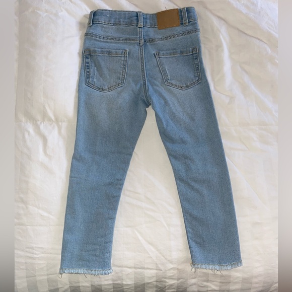 Bundle 4 pairs of toddler jeans ❤️ - Picture 8 of 15